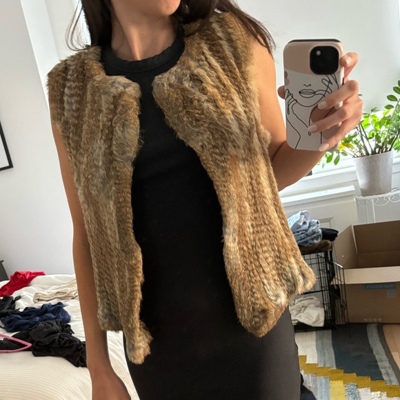 525 America Fur Vest - Picture 6 of 6